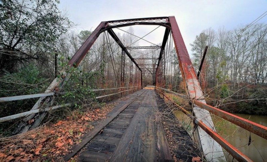 Hell's Gate Bridge: Alabama's Haunted Mystery