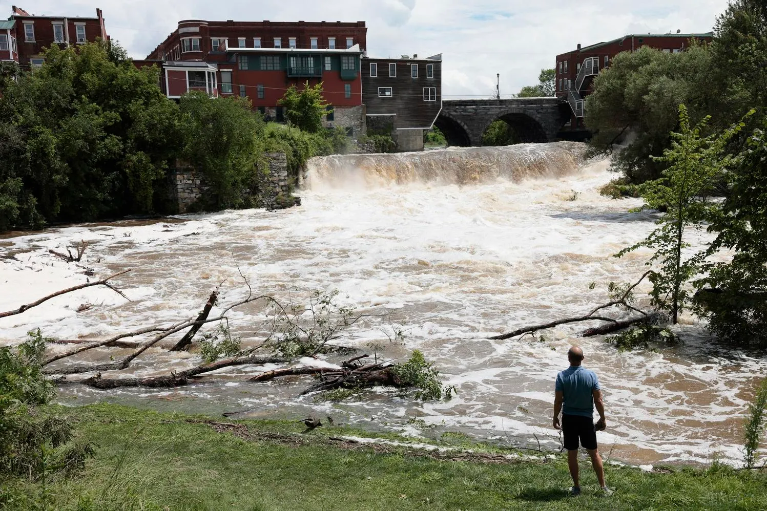 Northern New Jersey Battles Severe Weather: Floods and Power Outages Rampant