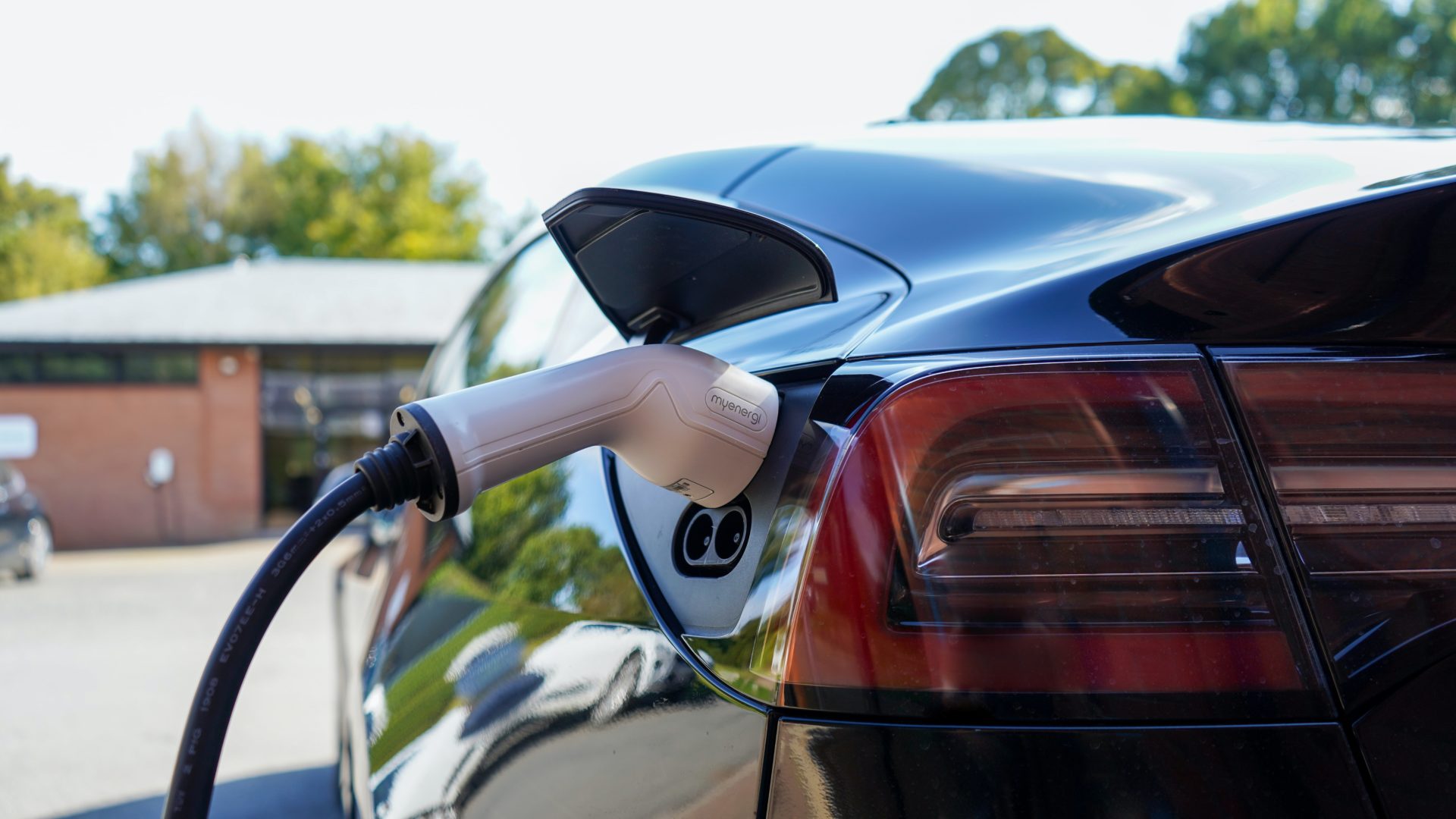 New Jersey incentive program to buy electric cars stalls after it runs out of funds